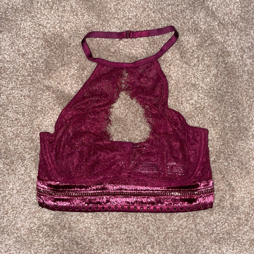 Berry Victoria’s Secret Beautiful Balconet